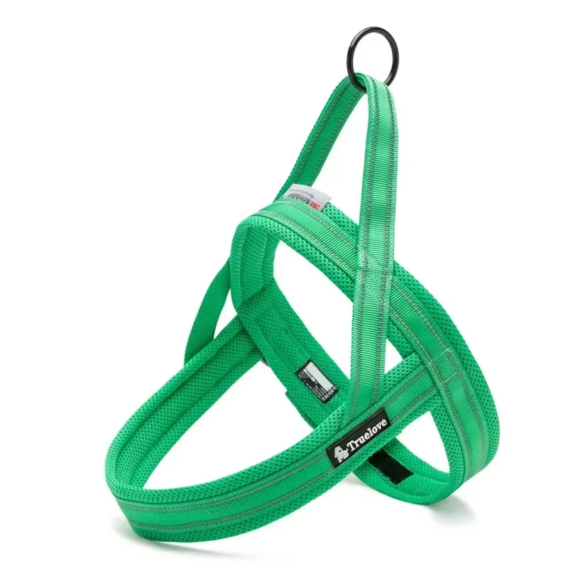 The Fur Pal x TrueLove: Peitoral acolchoado de malha macia para cães