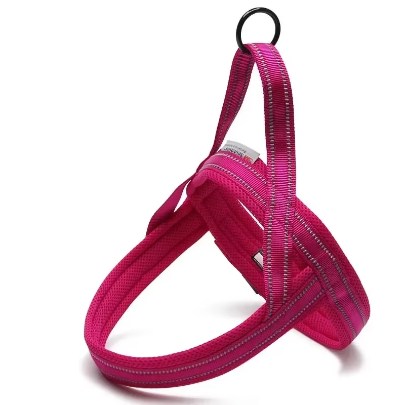 The Fur Pal x TrueLove: Peitoral acolchoado de malha macia para cães