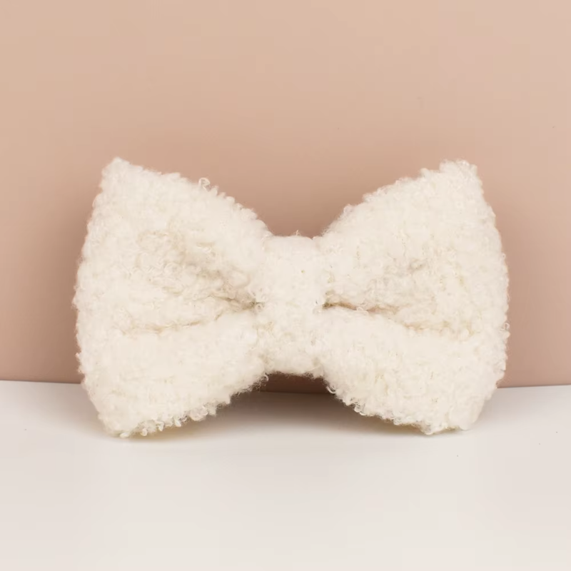 Conjunto de coleira de malha feita à mão para casamento de cachorro