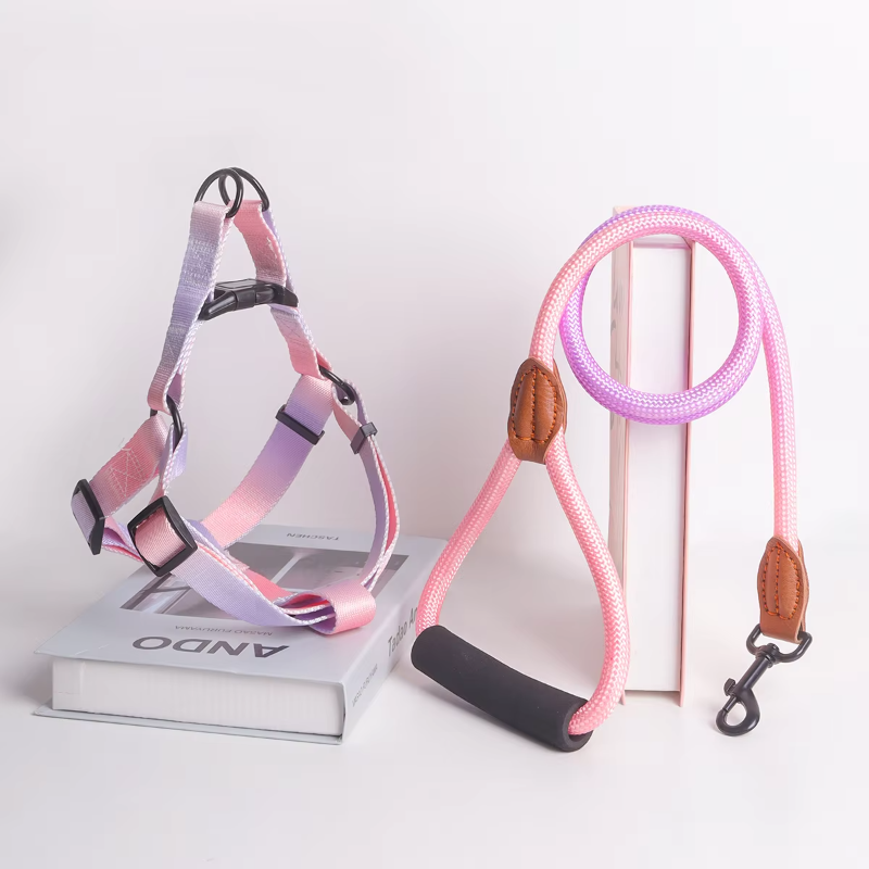 Let your dog move in comfort and style with the ComfortFit Harness and Leash Set. Vibrant colors, secure fit, and reliable grip for everyday adventures! pink