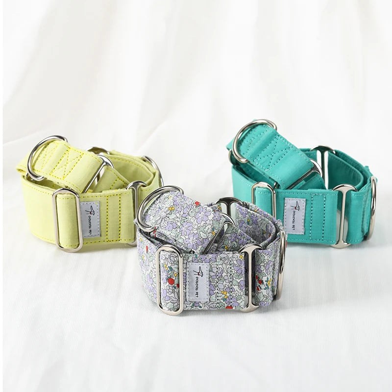 Showcase your dog's elegance with the Italian Motif Dog Collar. Crafted for Italian Greyhounds and Whippets, this premium cotton collar blends comfort and sophistication. Let me know if you’d like help with more product content! green 3