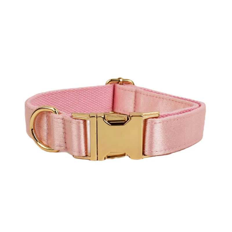 Conjunto de laço, coleira, guia e peitoral de seda Pinkie Luxe para cães - personalizado
