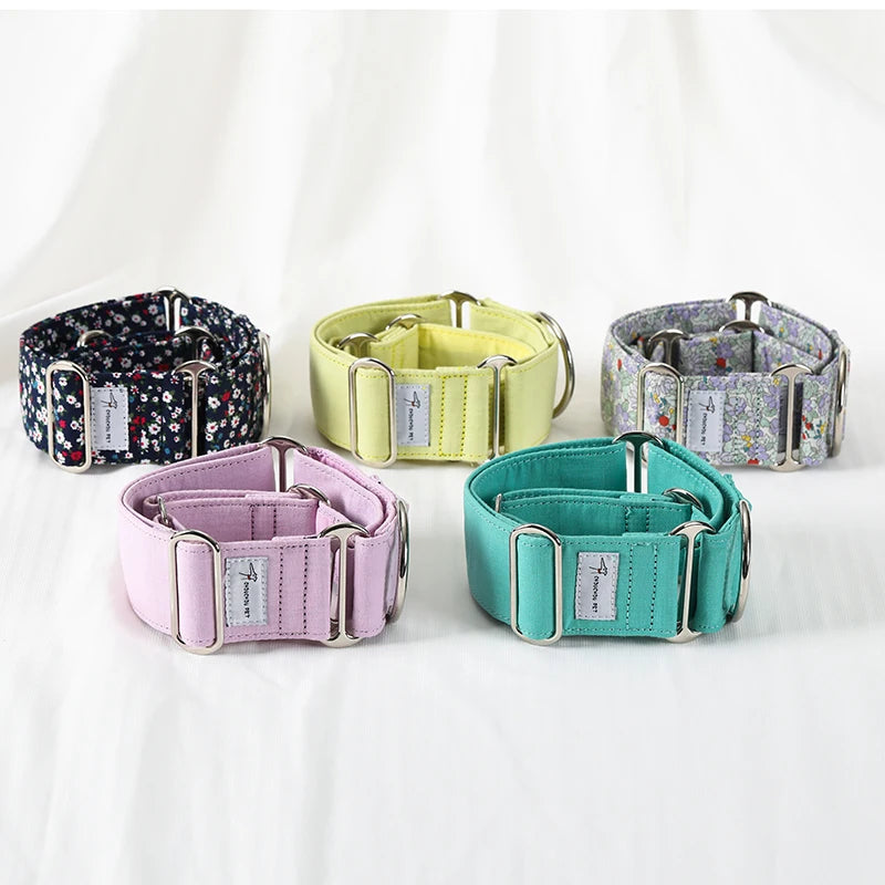 Showcase your dog's elegance with the Italian Motif Dog Collar. Crafted for Italian Greyhounds and Whippets, this premium cotton collar blends comfort and sophistication. Let me know if you’d like help with more product content! green 1