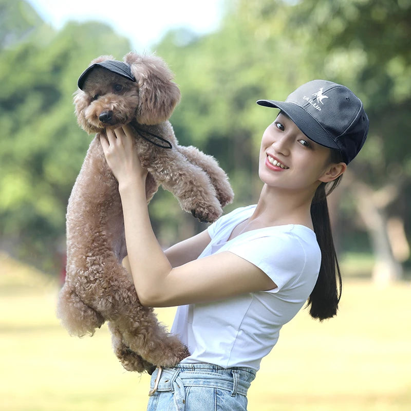 Boné de beisebol ajustável para cães Blue PupPlay – chapéu com viseira solar e furos para orelhas para aventuras ao ar livre