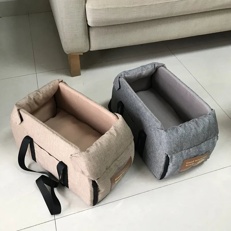Cama portátil para coche para perros: transportín central para un viaje seguro