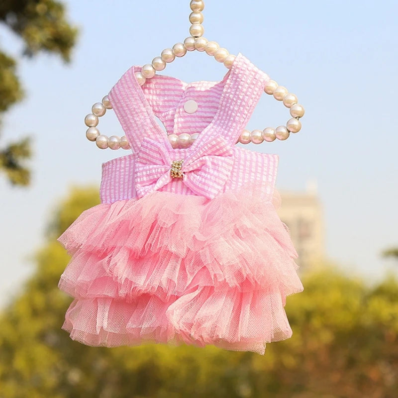 Vestido para cachorro SummerPrincess – Saia de renda e listrada para cães pequenos