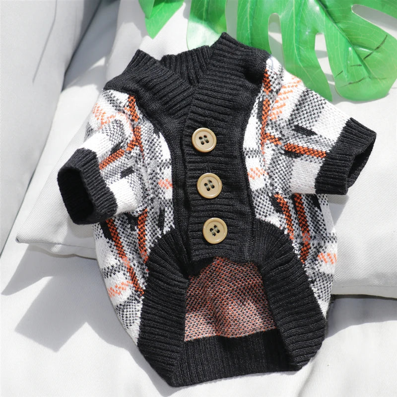 Cardigan xadrez para cachorros – suéter preto, vermelho e cinza para cães pequenos