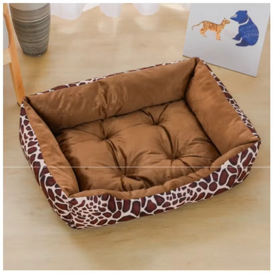 Caseta de peluche CozyNest para mascotas: Máxima comodidad y seguridad - Diseño de jirafa