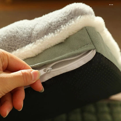 MADDEN Winter Warm Dog Mat - Luxury Fluffy Sofa Bed