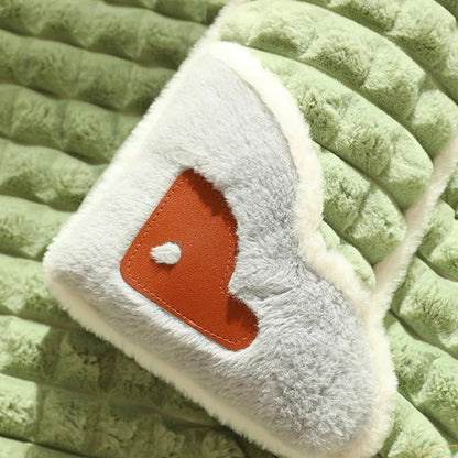 MADDEN Winter Warm Dog Mat - Luxury Fluffy Sofa Bed - The Fur Pal Dog quality premiumdogsupplies