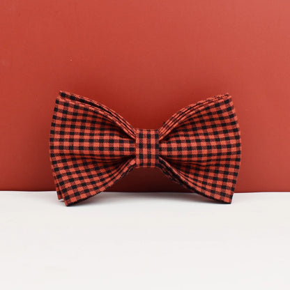 Conjunto de coleira e acessórios personalizados para cães em vermelho, perfeito para as festas de fim de ano – Coleira, peitoral e trela com gravação personalizada.