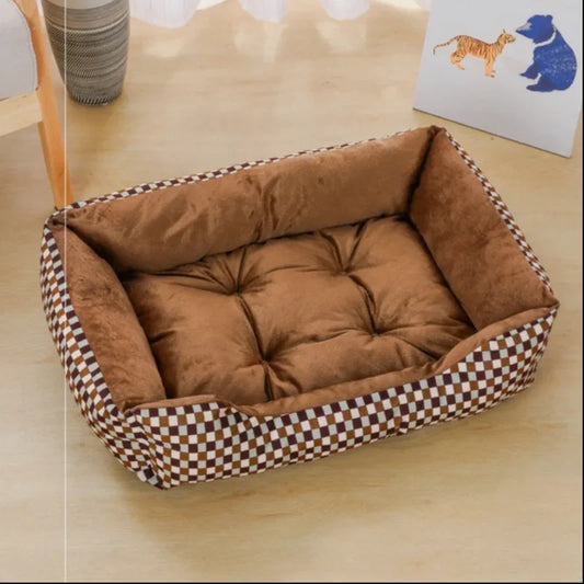 Caseta de peluche para mascotas CozyNest: Máxima comodidad y seguridad, a cuadros
